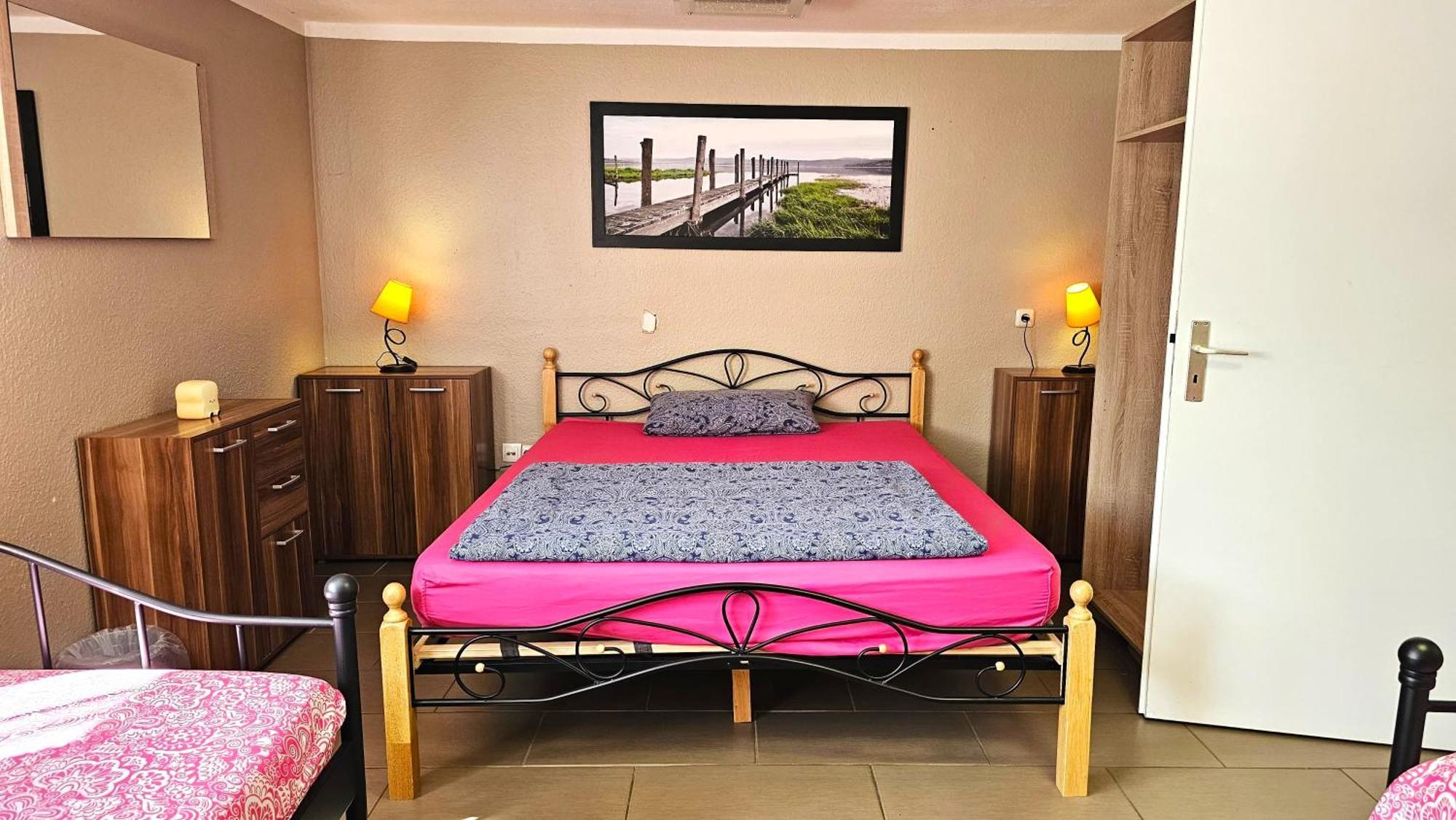 Gruendauer Monteurwohnung/Studentenwohnung Ngoại thất bức ảnh