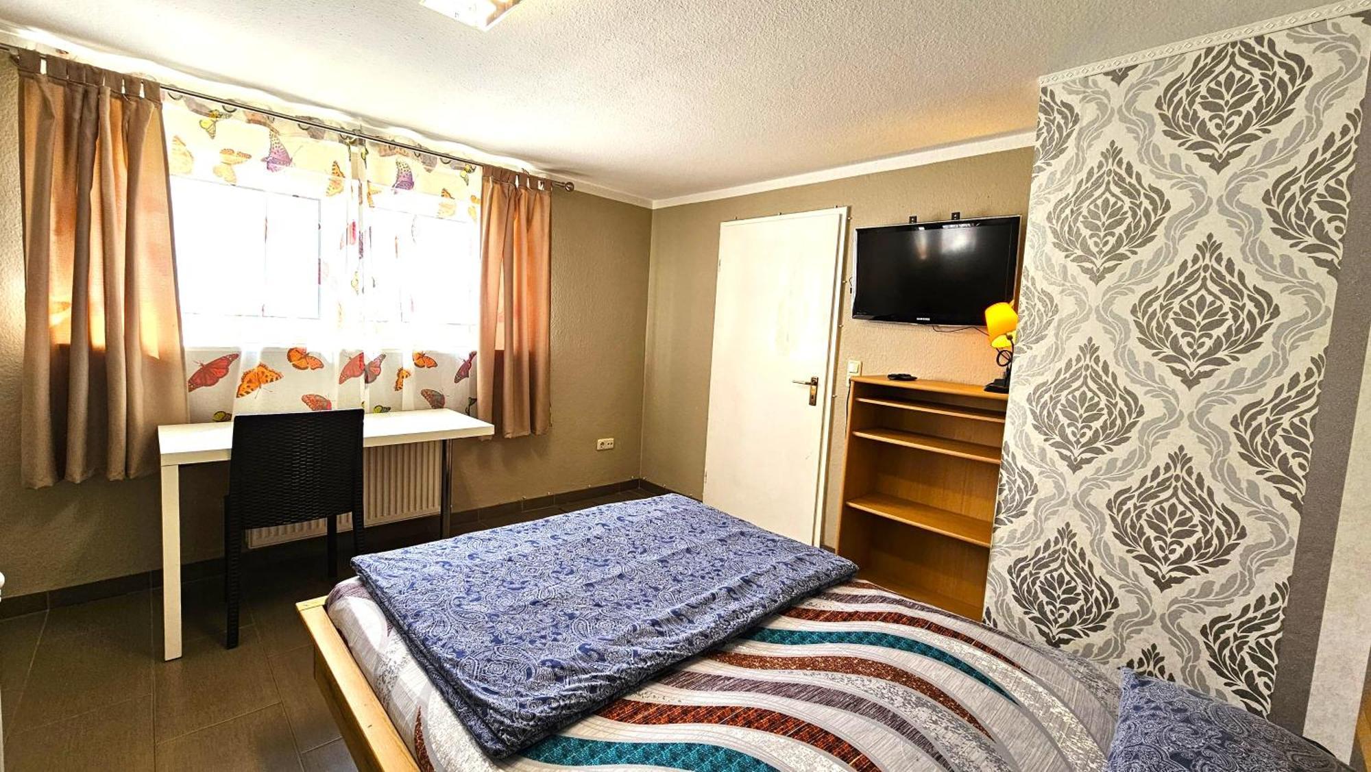 Gruendauer Monteurwohnung/Studentenwohnung Ngoại thất bức ảnh