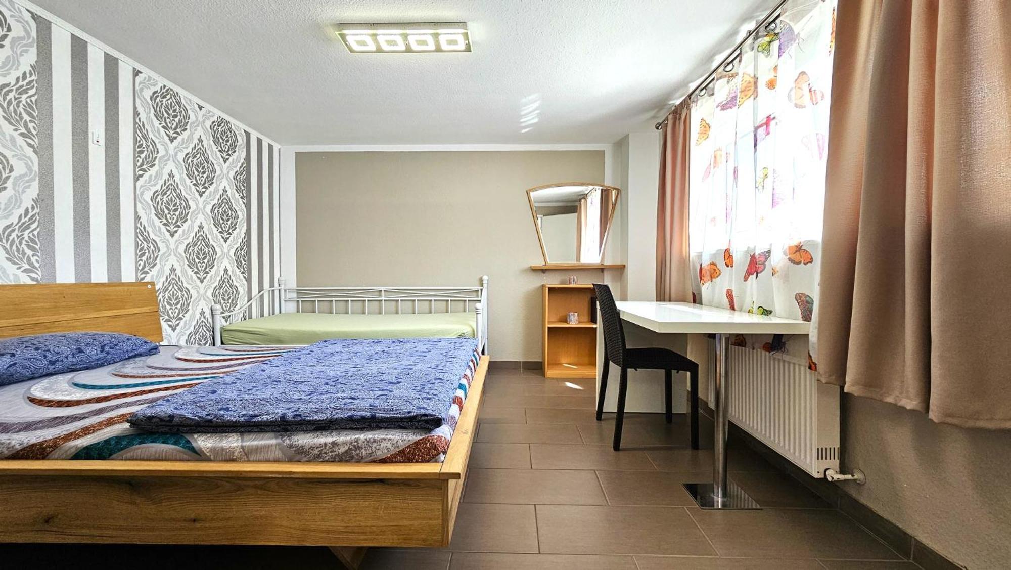 Gruendauer Monteurwohnung/Studentenwohnung Ngoại thất bức ảnh