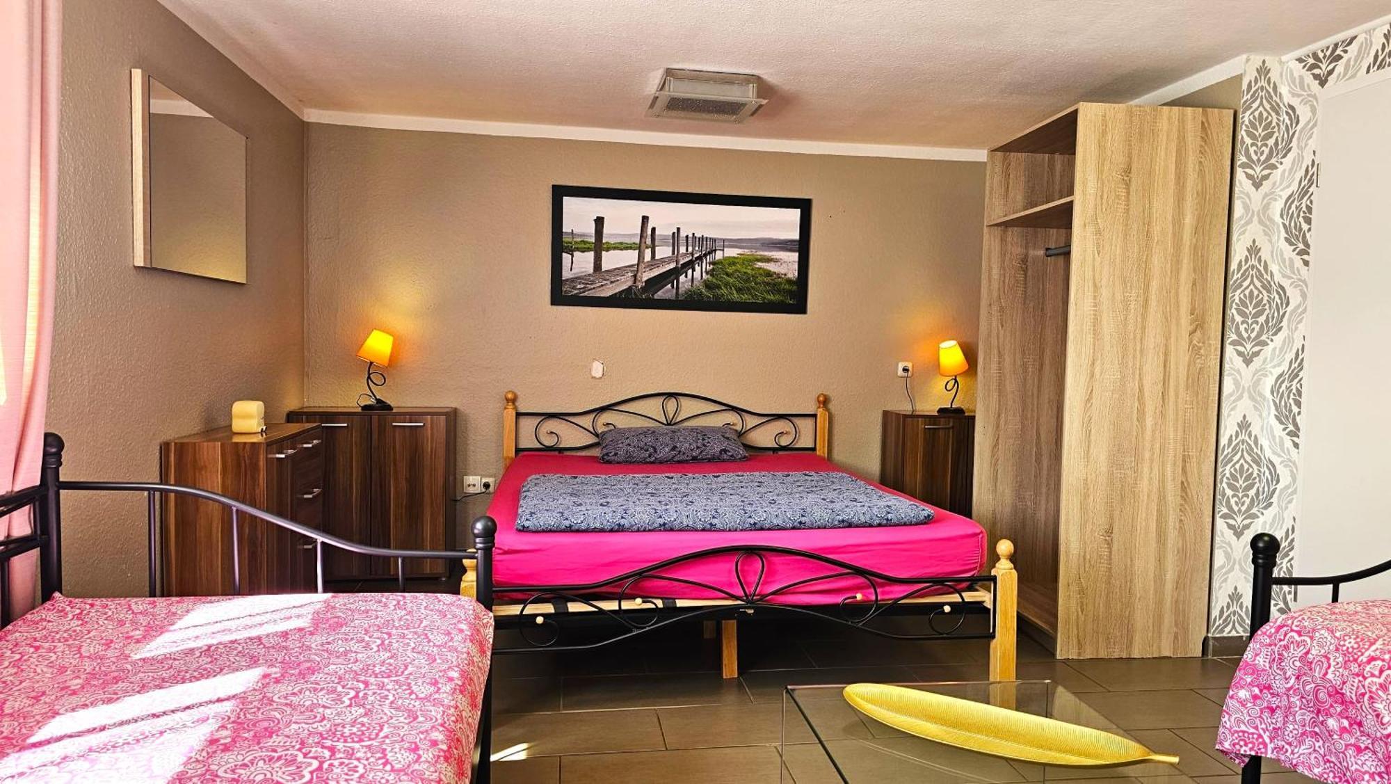 Gruendauer Monteurwohnung/Studentenwohnung Ngoại thất bức ảnh