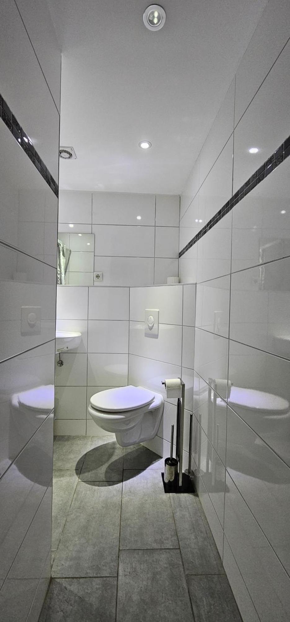 Gruendauer Monteurwohnung/Studentenwohnung Ngoại thất bức ảnh