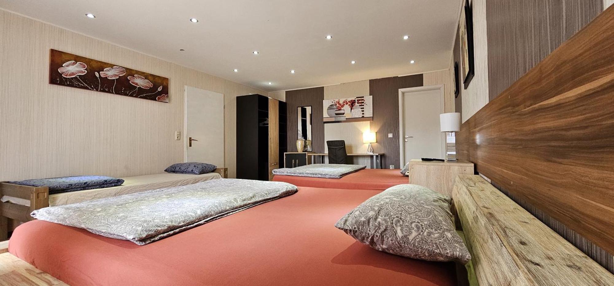 Gruendauer Monteurwohnung/Studentenwohnung Ngoại thất bức ảnh