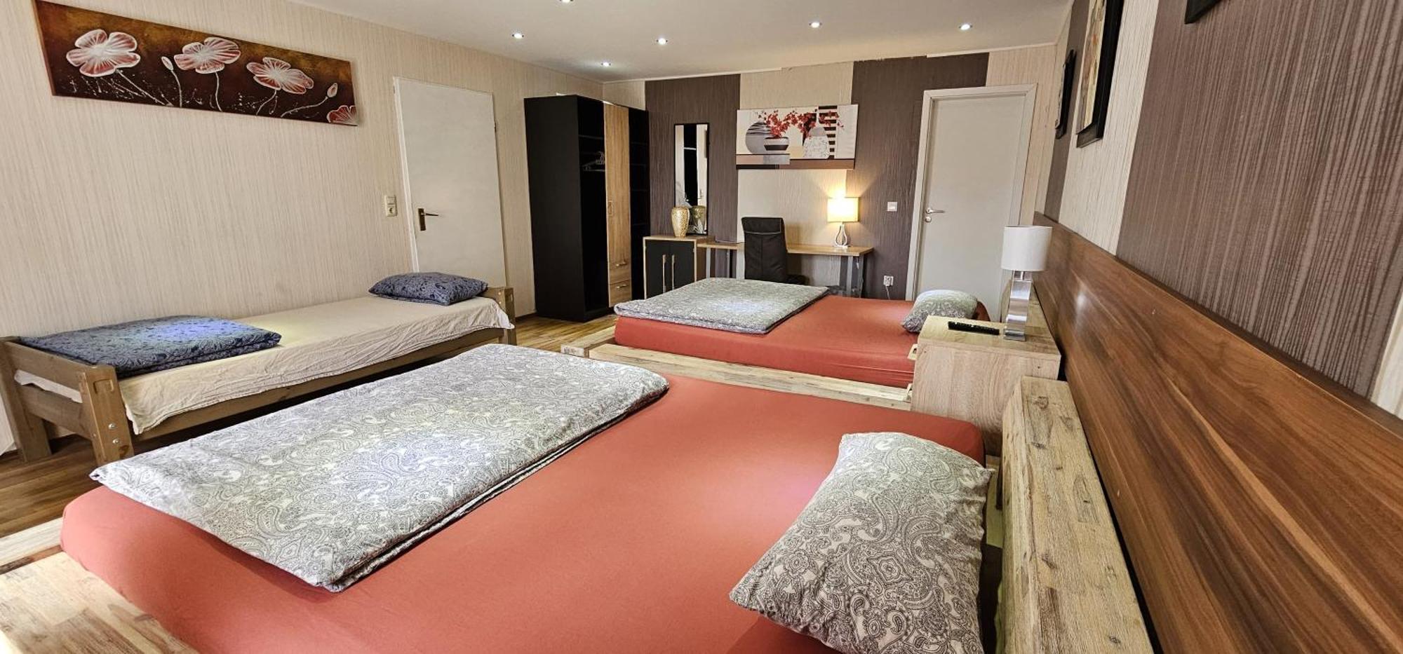 Gruendauer Monteurwohnung/Studentenwohnung Ngoại thất bức ảnh