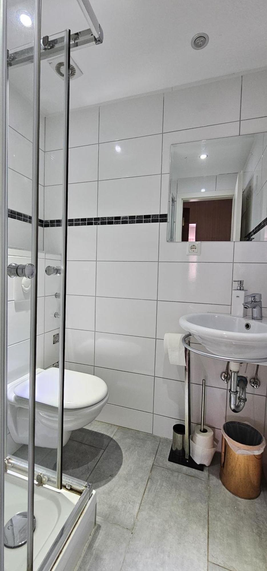 Gruendauer Monteurwohnung/Studentenwohnung Ngoại thất bức ảnh
