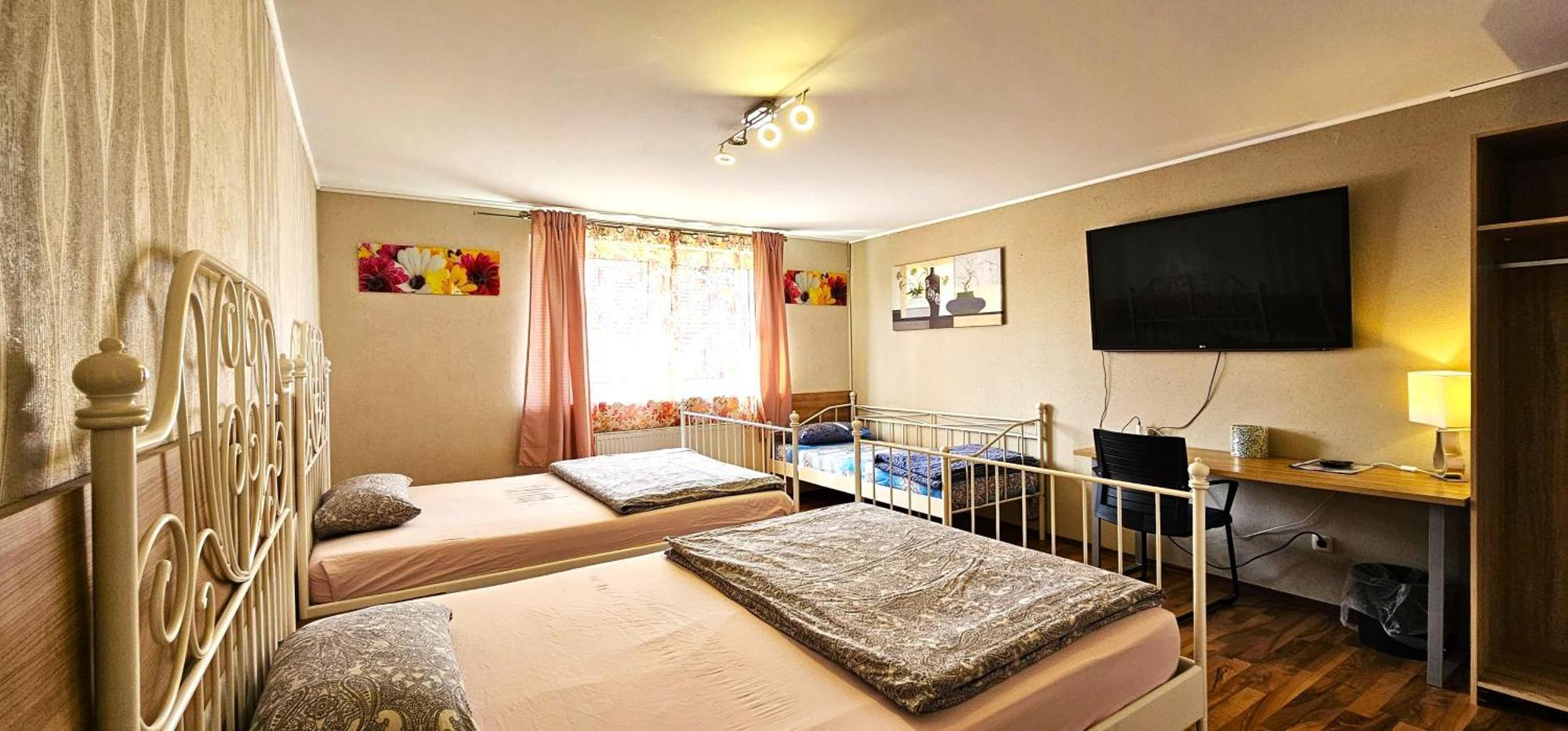 Gruendauer Monteurwohnung/Studentenwohnung Ngoại thất bức ảnh